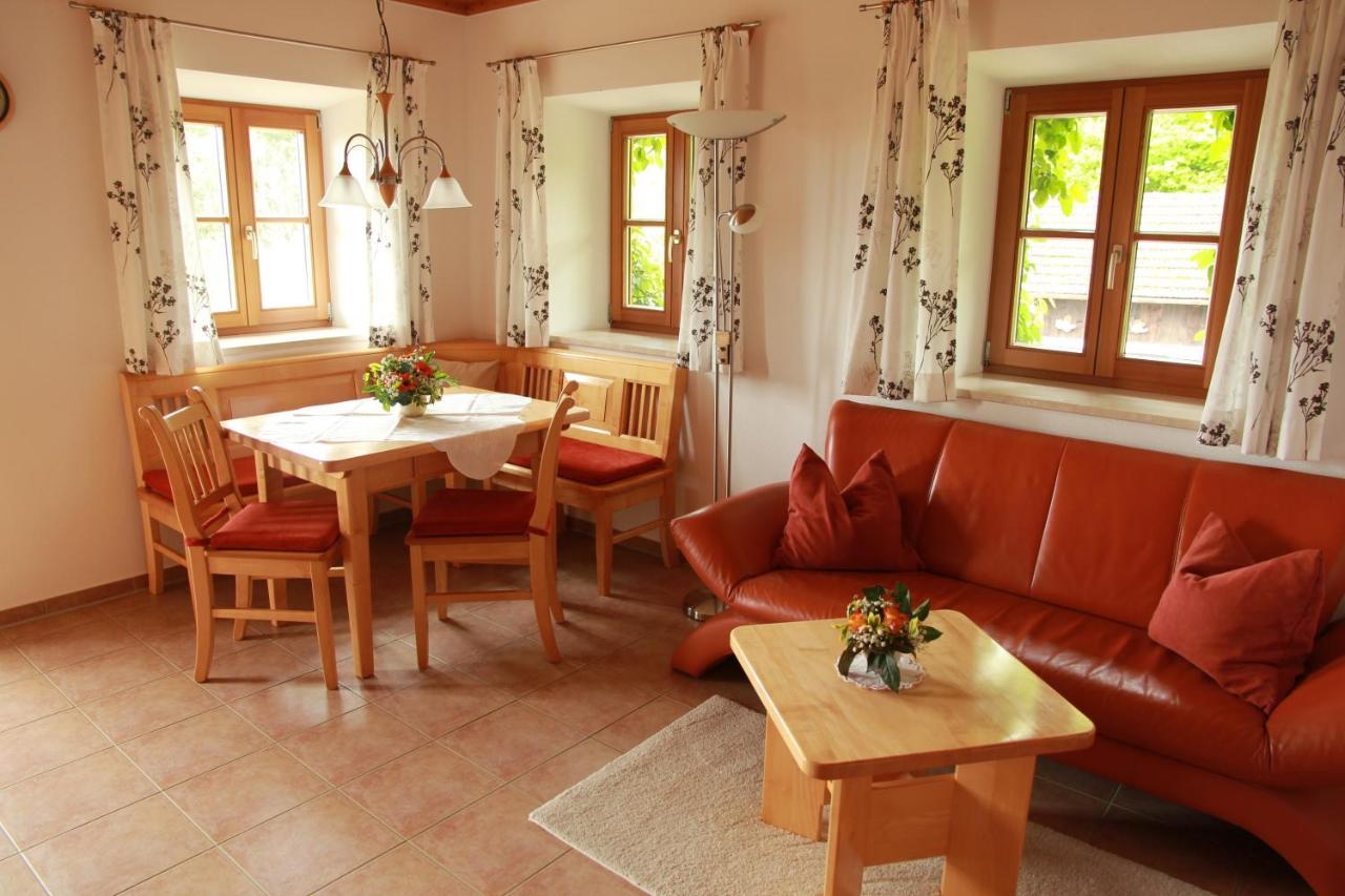 Ferienwohnung Fritzenwenger Übersee エクステリア 写真
