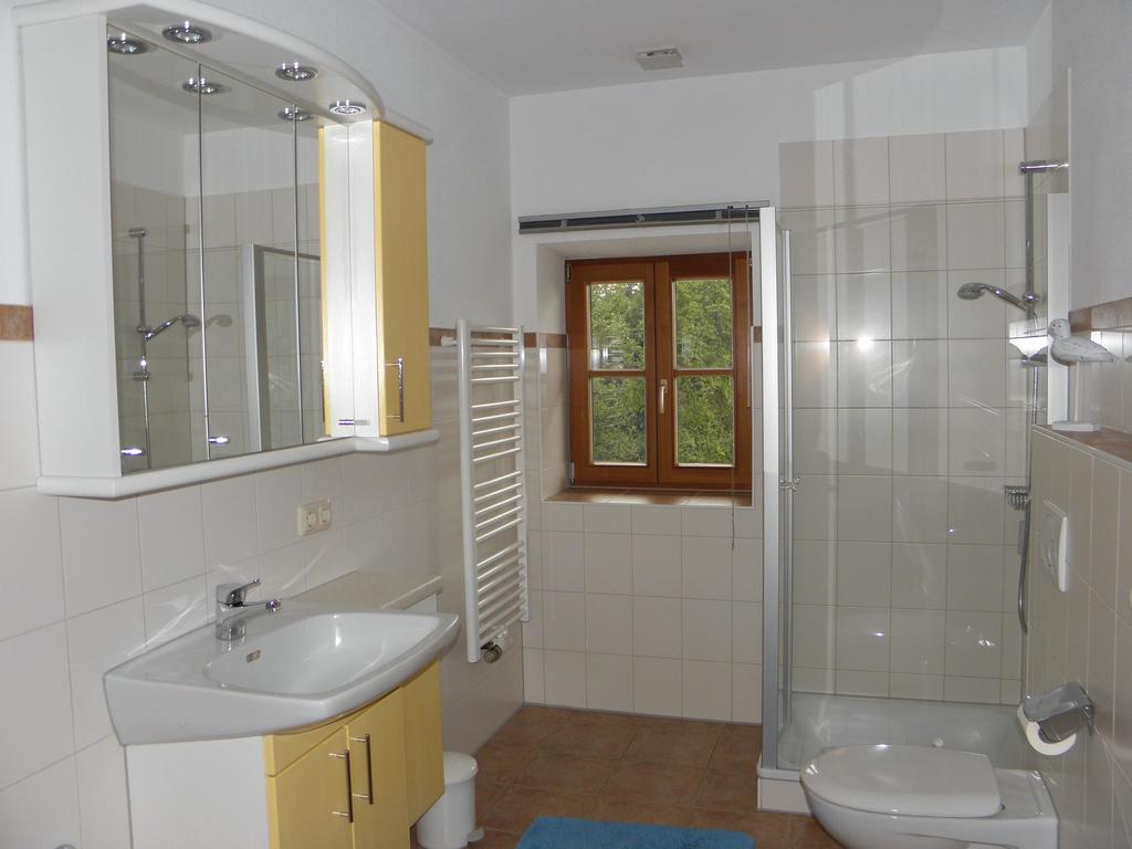 Ferienwohnung Fritzenwenger Übersee エクステリア 写真